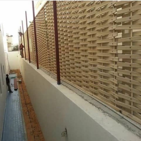 أفضل سواتر بلاستيك خشبي وليزر بالشرقية وباقي مدن المملكة | تركيب بخصومات مميزة 2026