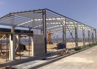 بناء ملاحق ساندويش بانل وهناجر ومستودعات بالقطيف|التكلفة والمزايا 2026
